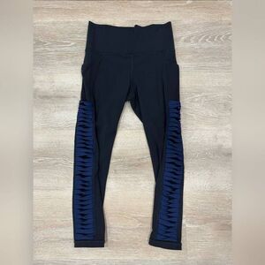 Athleta Leggings Women's Medium Black Salutation 7/8 Tight In Powervita Stretch
